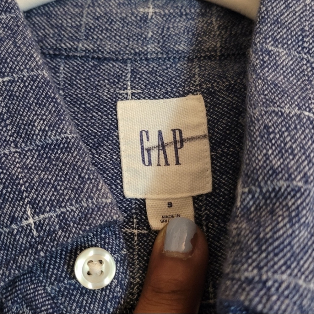 GAP Indigo Twill True Navy Button Down Longsleeve Shirt Size Small - Picture 3 of 3
